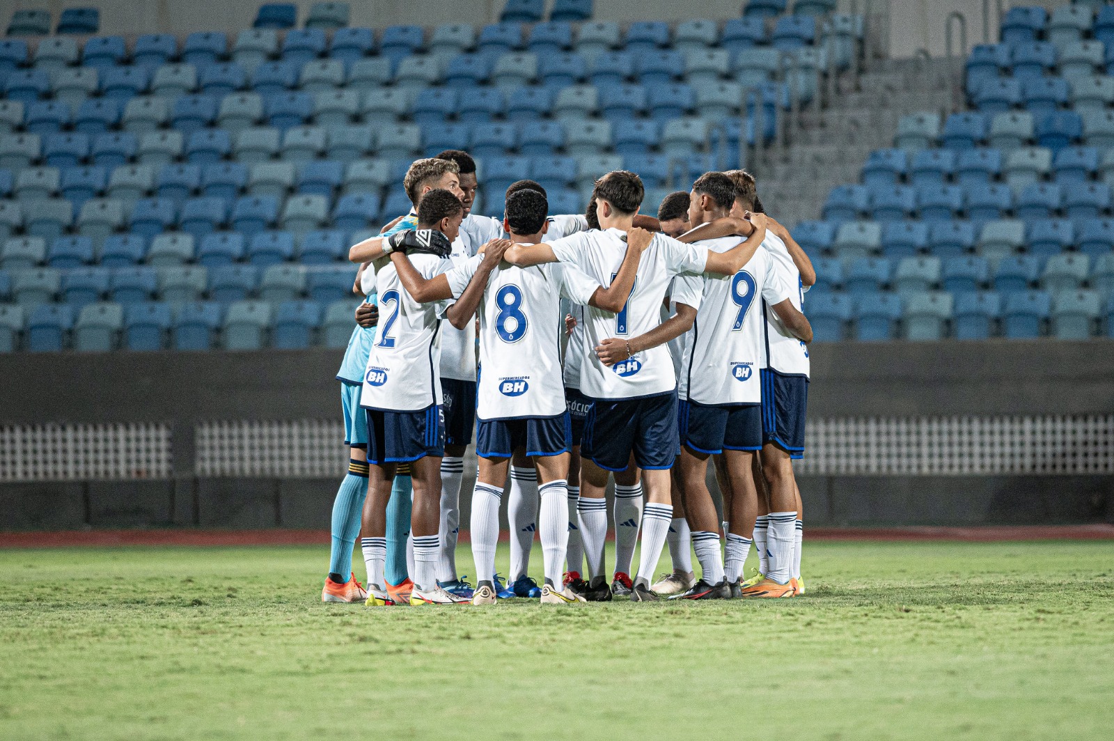 Equipes Sub-17 e Sub-15 do Cruzeiro estreiam no Campeonato Mineiro neste sábado; competição terá novo formato de disputa