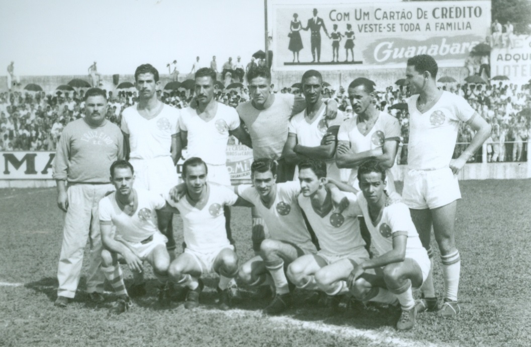 História celeste: há 70 anos, Cruzeiro estreava seu uniforme branco