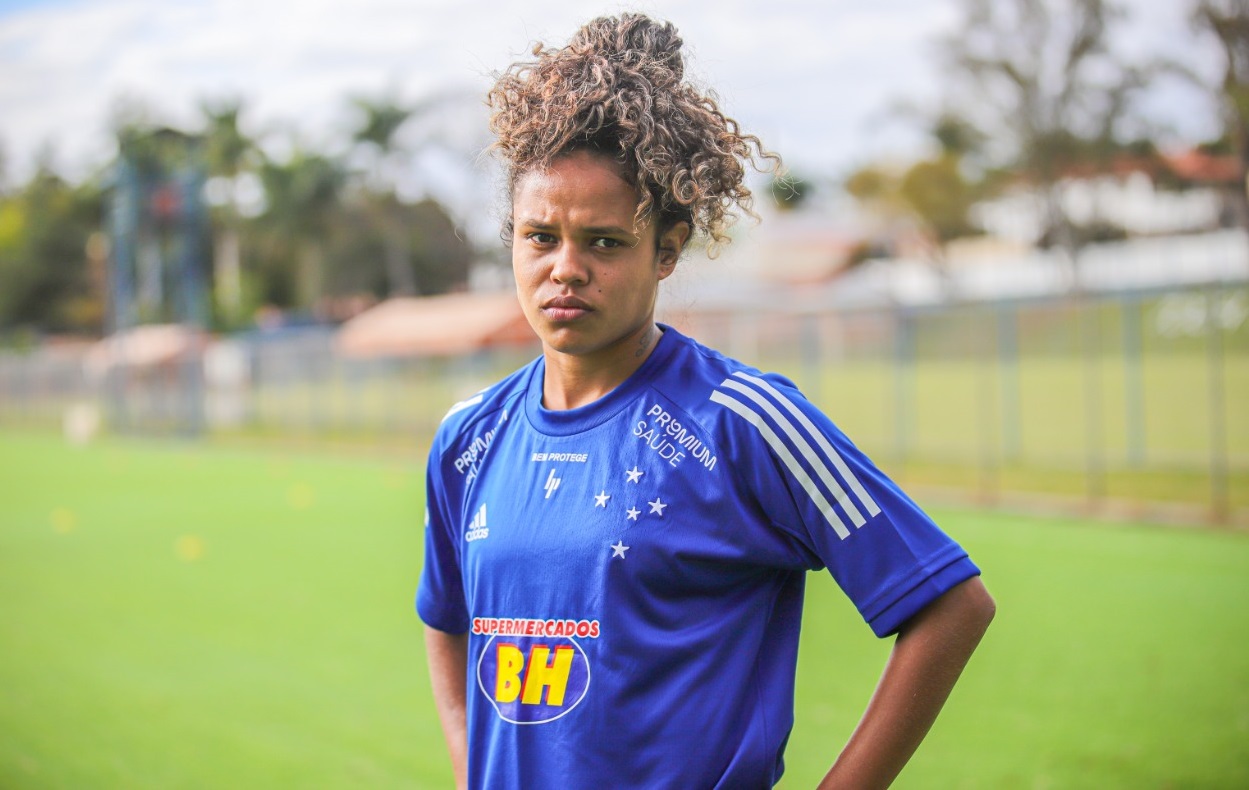 Reforço para as Cabulosas: Cruzeiro anuncia chegada da atacante Mariana Santos 