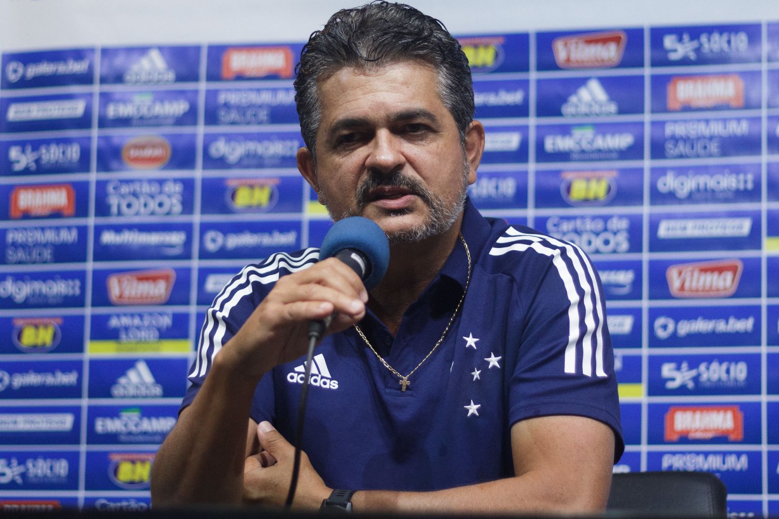Ney Franco ressalta a importância de vitórias nos próximos dois jogos no Mineirão