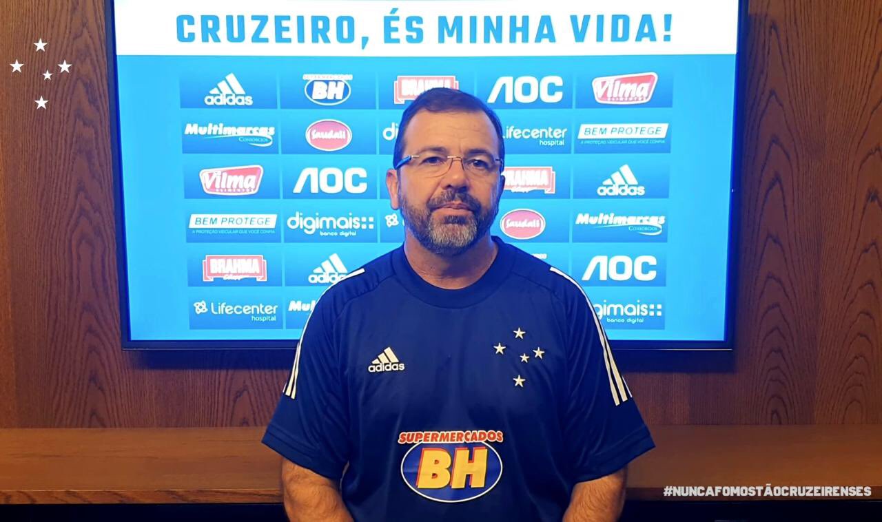 Novo técnico celeste, Enderson Moreira é apresentado oficialmente em entrevista coletiva virtual