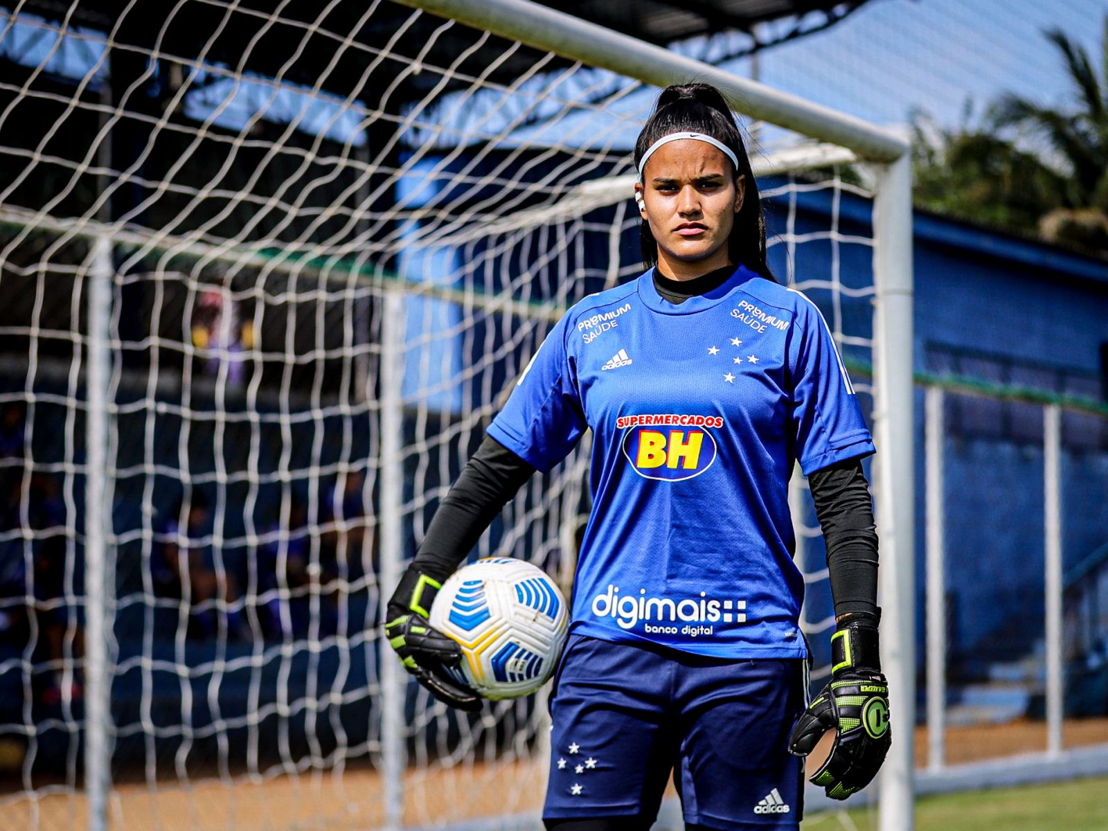 Goleira Taty Silva reforça o time feminino do Cruzeiro na temporada 2021