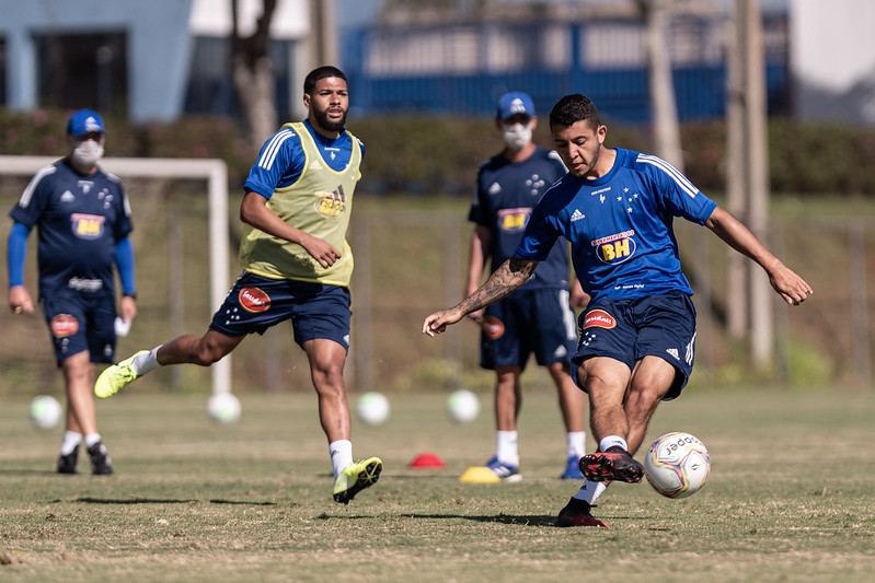 Cruzeiro inicia nova fase de atividades, com o elenco treinando no mesmo horário