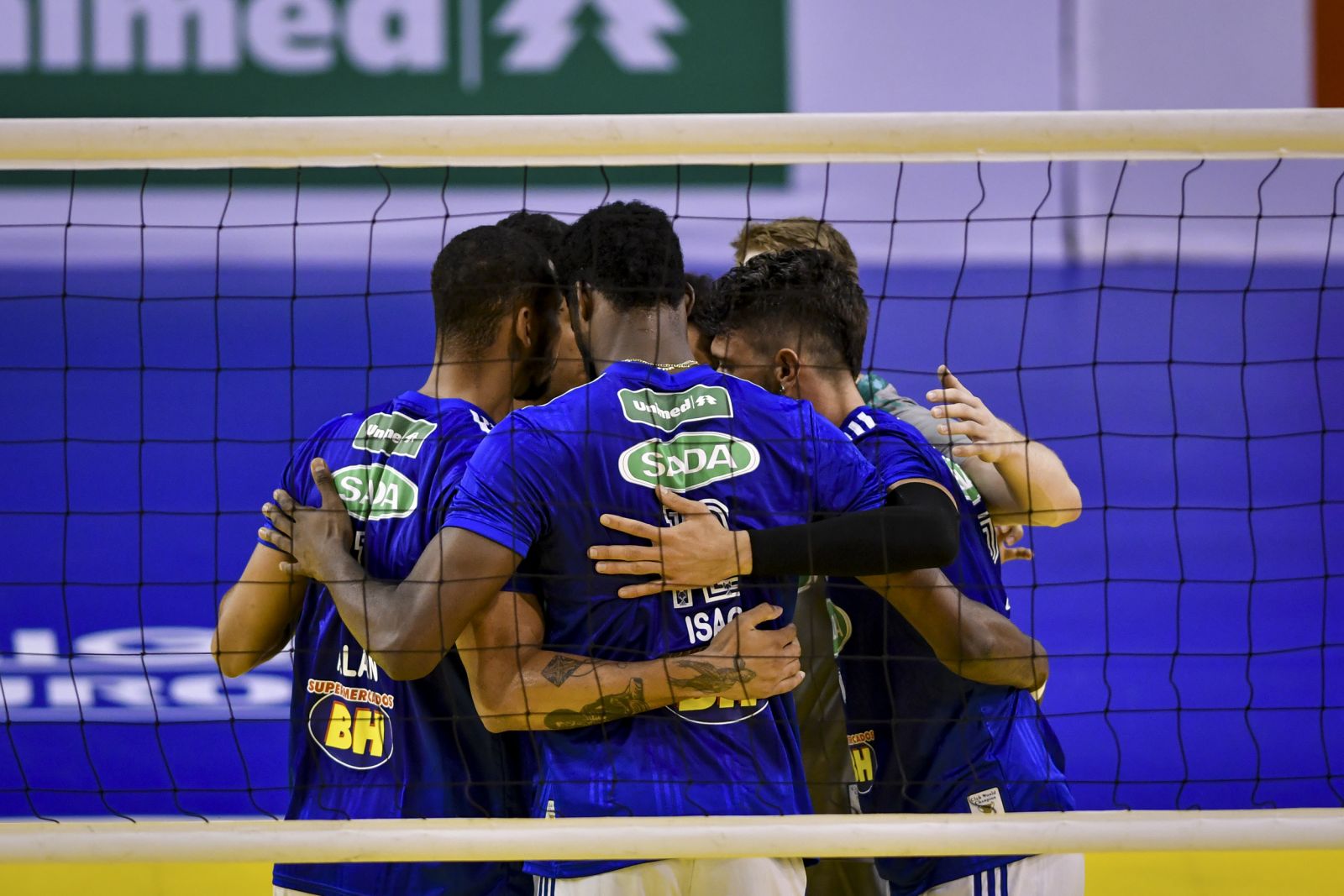 Em Belo Horizonte, Sada Cruzeiro enfrenta o Minas nesta quinta-feira, 21h30
