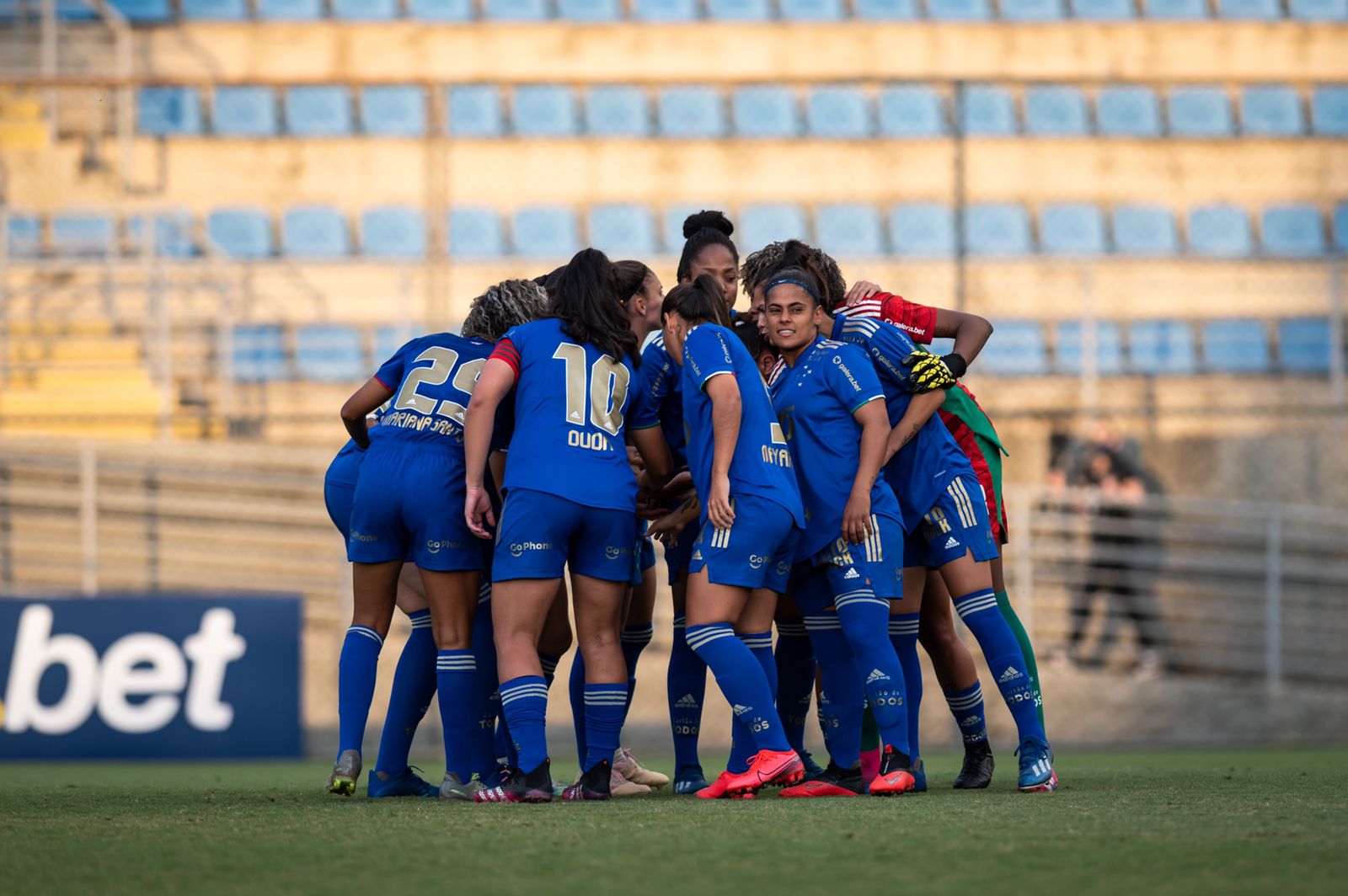Nota - Estreia do Cruzeiro no Campeonato Mineiro de Futebol Feminino não contará com a presença de público no estádio