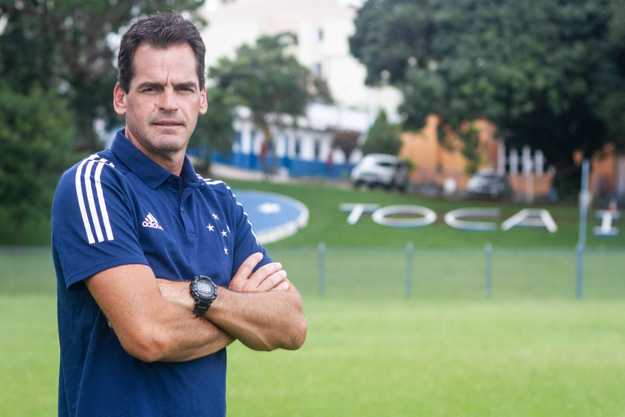 Ex-jogador do clube, Gilberto Fonseca assume categoria Sub-17 do Cruzeiro